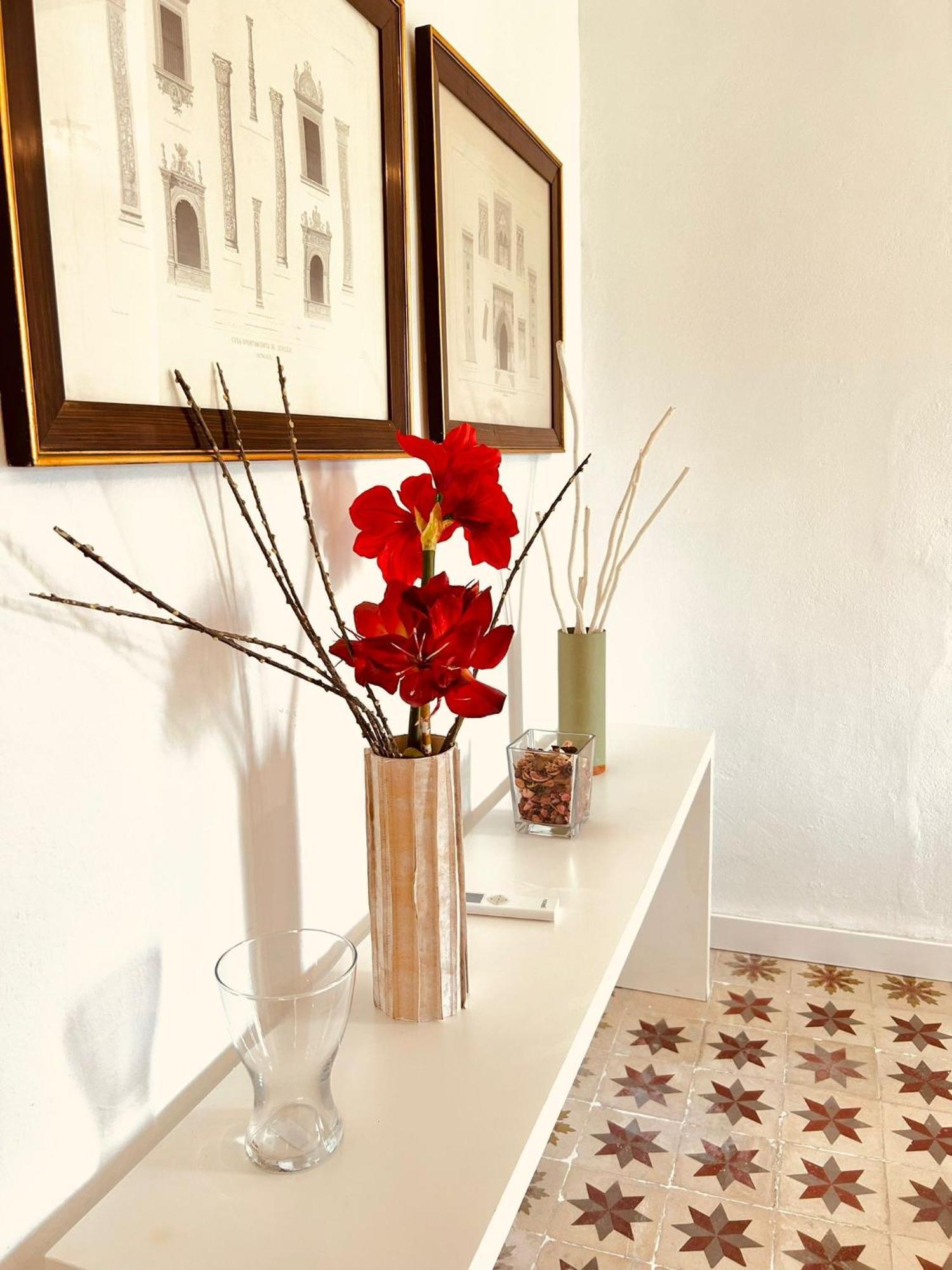 Apartament Plaza De Santa Cruz Sewilla Zewnętrze zdjęcie