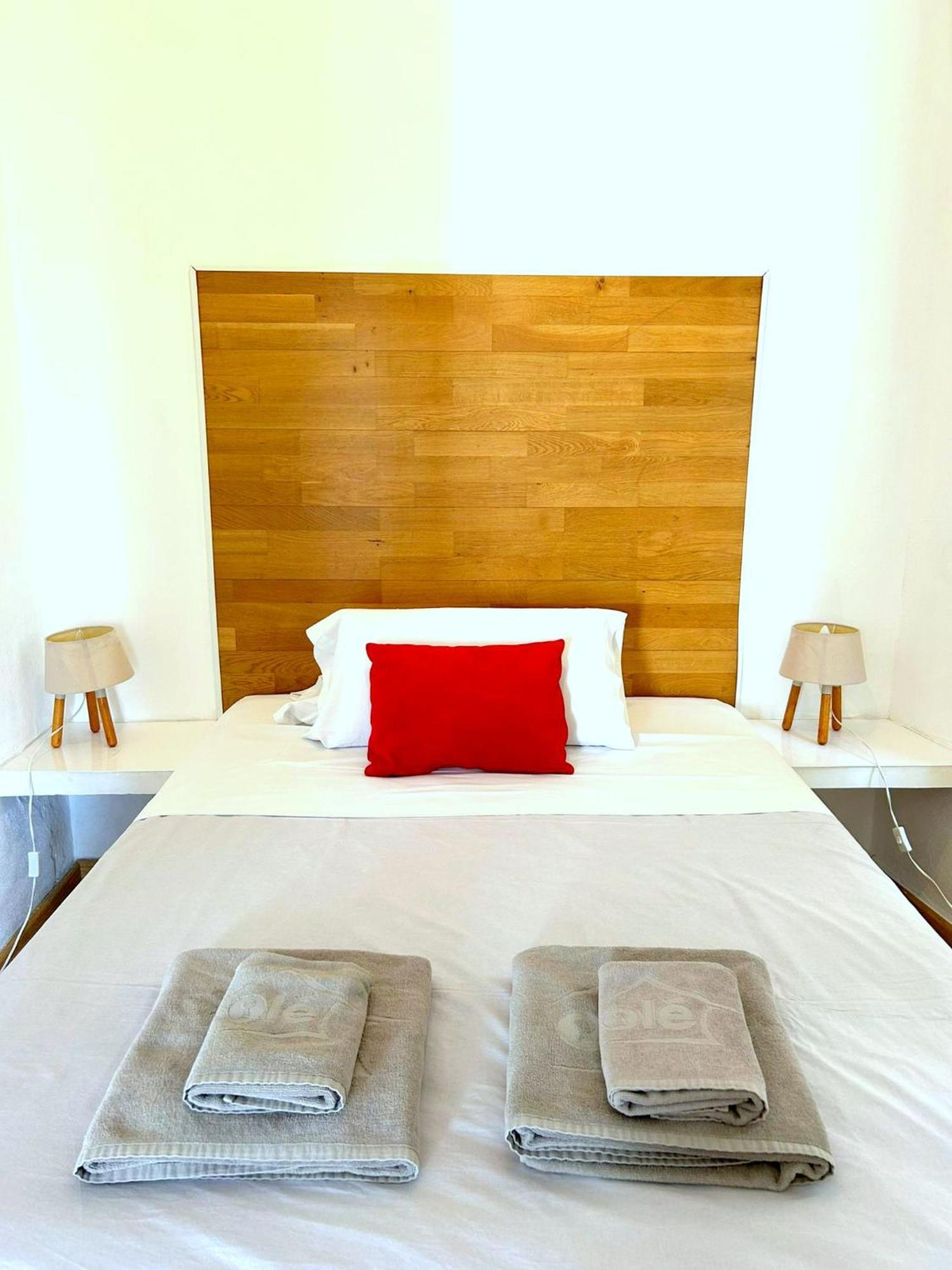 Apartament Plaza De Santa Cruz Sewilla Zewnętrze zdjęcie