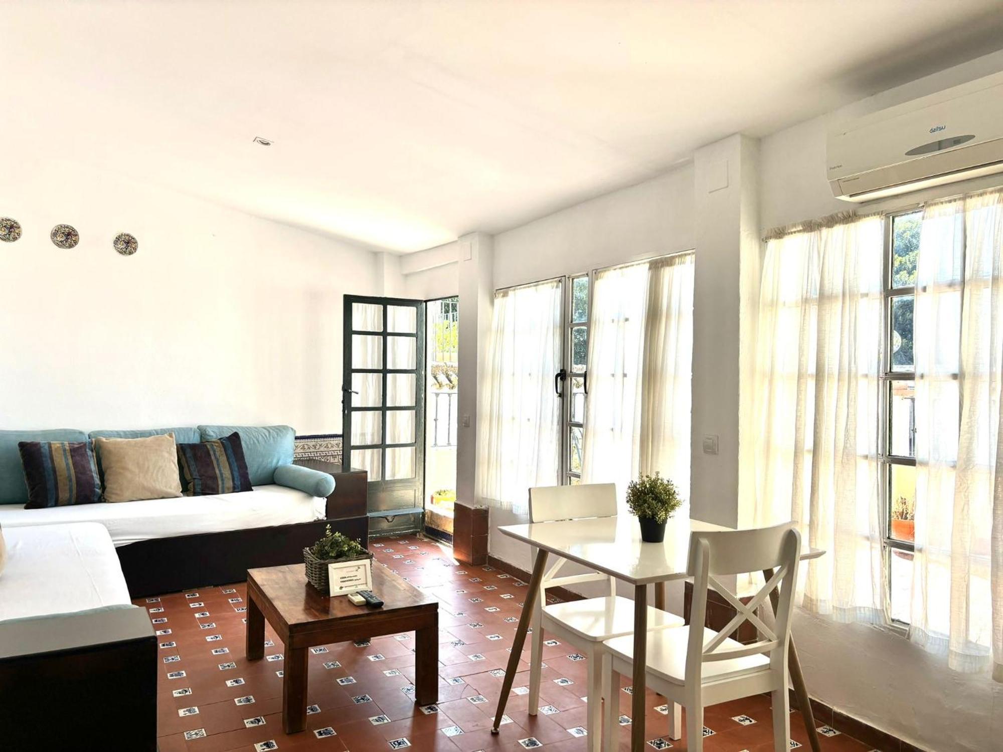Apartament Plaza De Santa Cruz Sewilla Zewnętrze zdjęcie